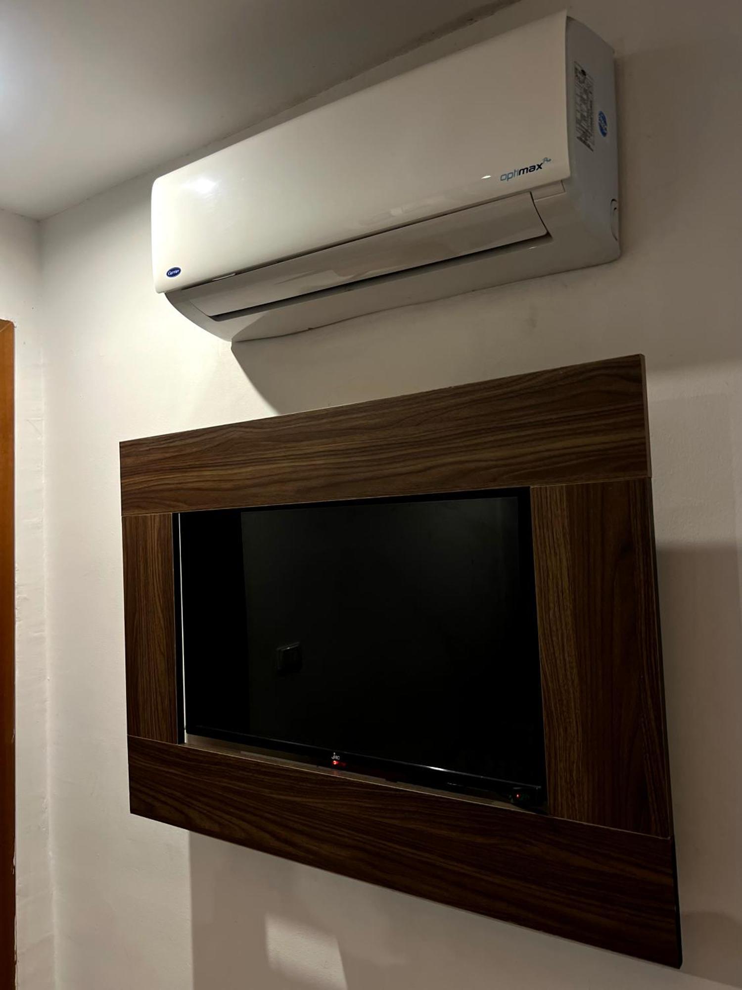 Grand Pyramids Inn Kafret el-Gabal Екстериор снимка