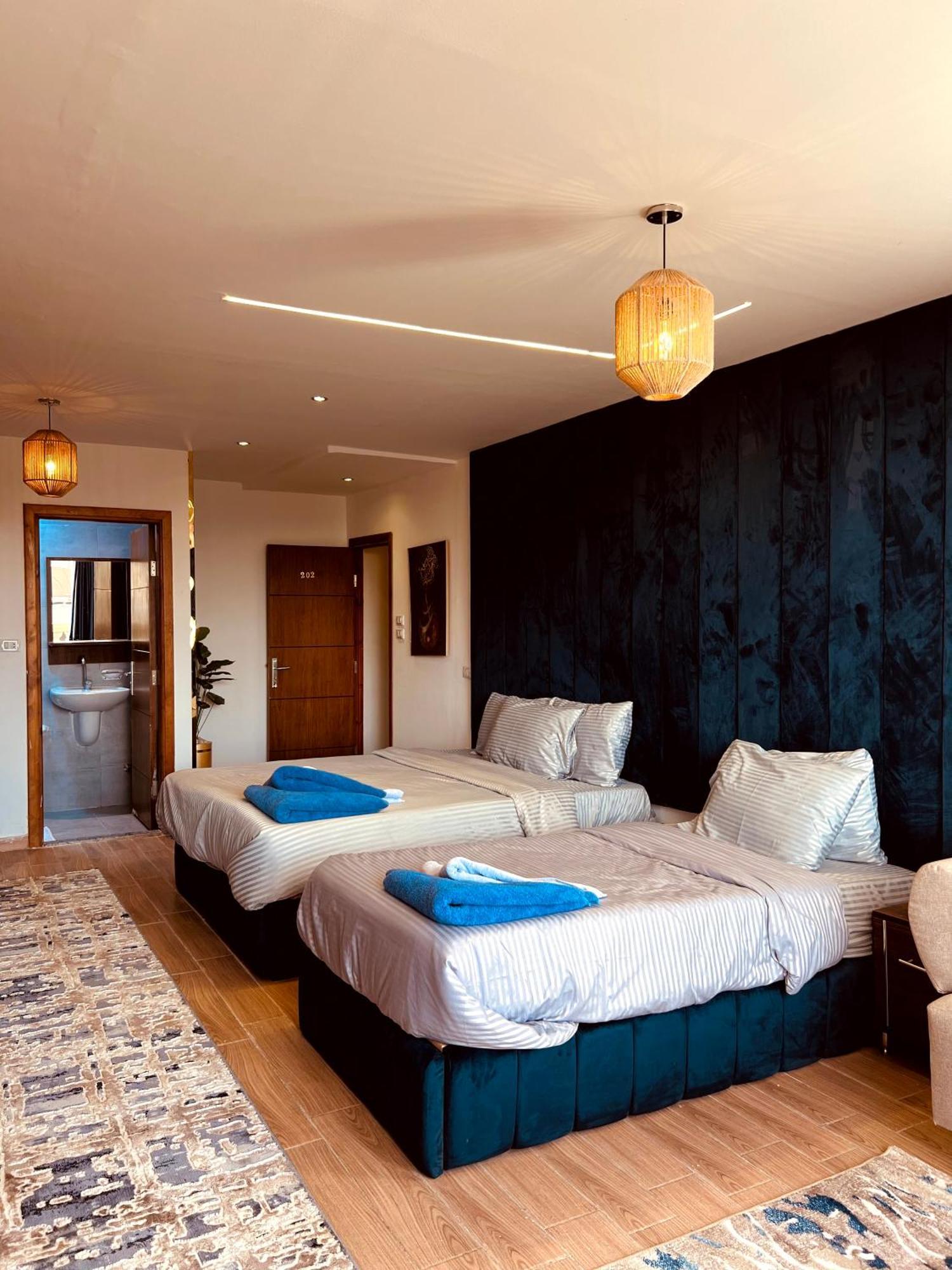 Grand Pyramids Inn Kafret el-Gabal Екстериор снимка